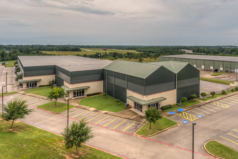 Aerial Photography - 2002 Synergy Blvd, Kilgore, TX - Becky McCord - Drake Real Estate